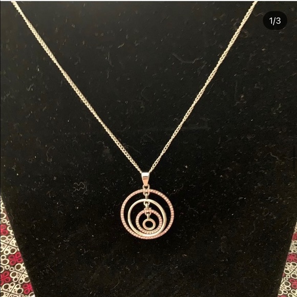 Necklace and matching Earrings - Picture 1 of 3